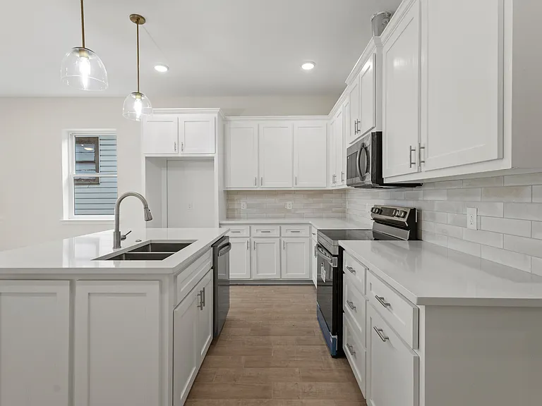 1246 Lowe St #1246 — Photo 5