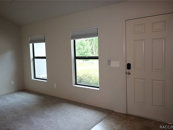 2nd image of 2958 N Kittery Point