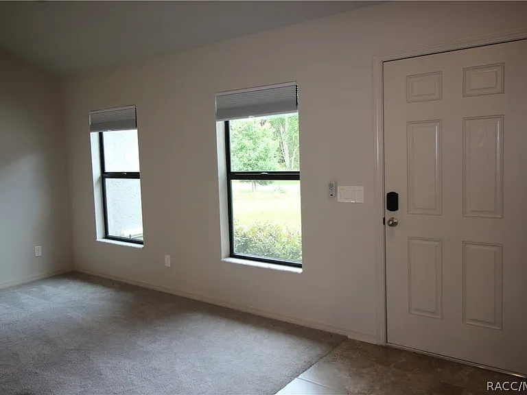 2958 N Kittery Point — Photo 2