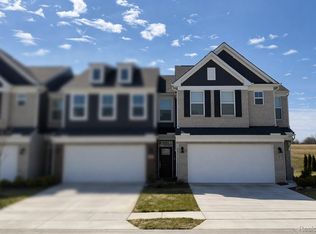 1508 Arcadia Dr, Milford, MI 48381