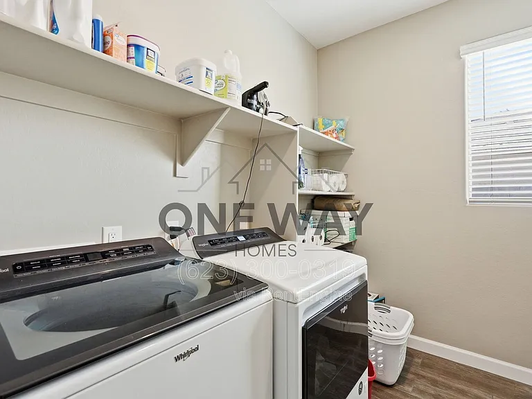 30558 W Clarendon Ave — Photo 35