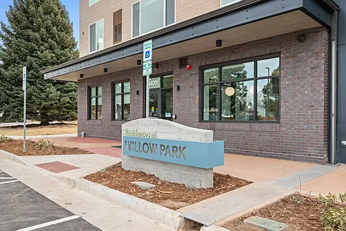 Residences at Willow Park Flats Photo 1