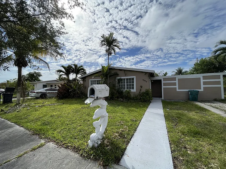 9870 Nicaragua Dr — Photo 19