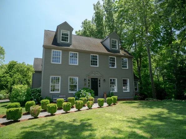 64 Old Pewter Lane, Wethersfield, CT 06109