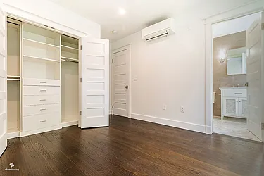 Rented by Dixon Advisory USA Inc.