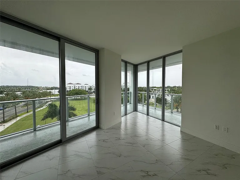 2000 Metropica Way #303 — Photo 3