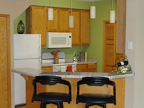 5th image of 15353 Greenhaven Ln APT 108