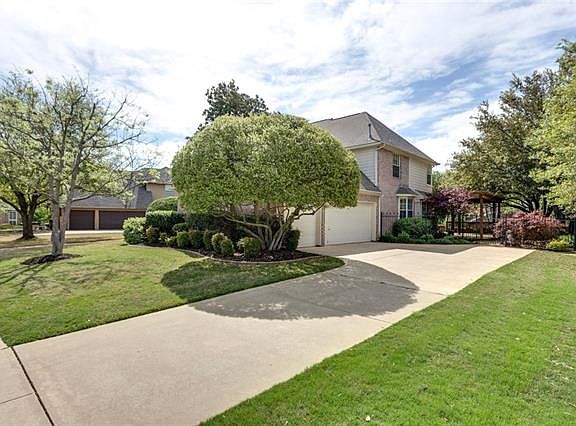 3rd image of 1209 Normandy Dr