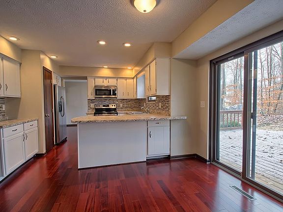 4th image of 11609 Wedgewood Dr