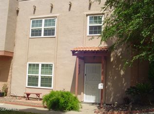 208 Maricopa Dr, El Paso, TX 79912
