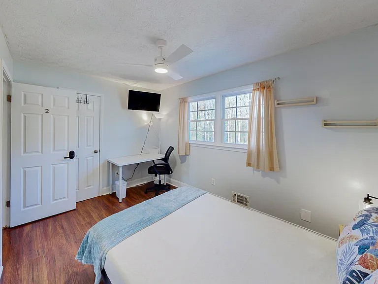 Pin Oak Way — Photo 1