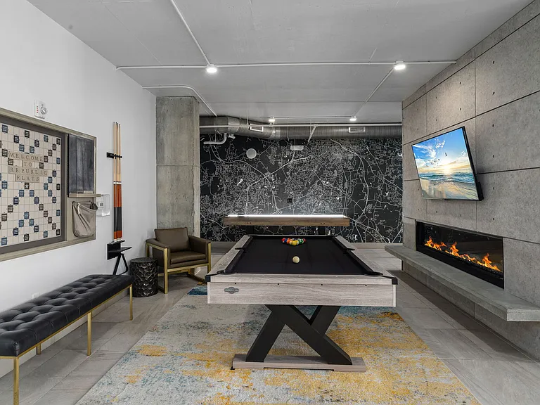 Republic Flats — Photo 33