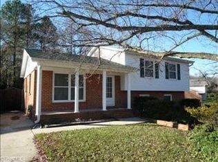 2817 Dulaire Rd, Greensboro, NC 27407