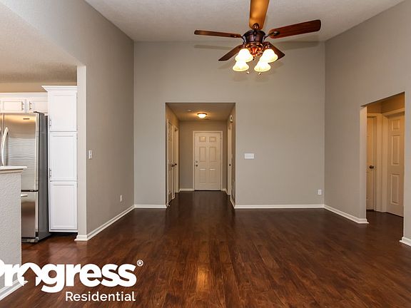 4th image of 5627 Wood Hollow Dr