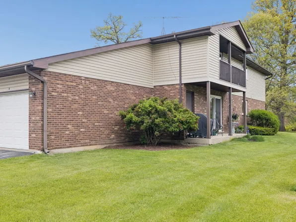417 Manor Ct Unit B, New Lenox, IL 60451