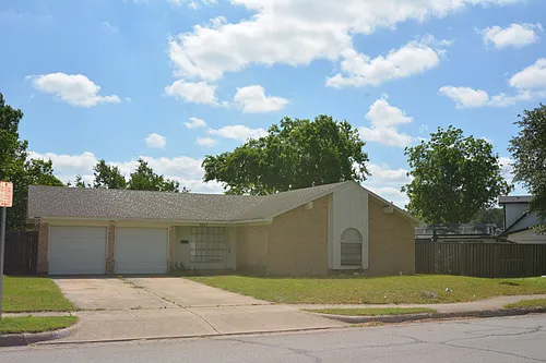 6257 Westcreek Dr Photo 1