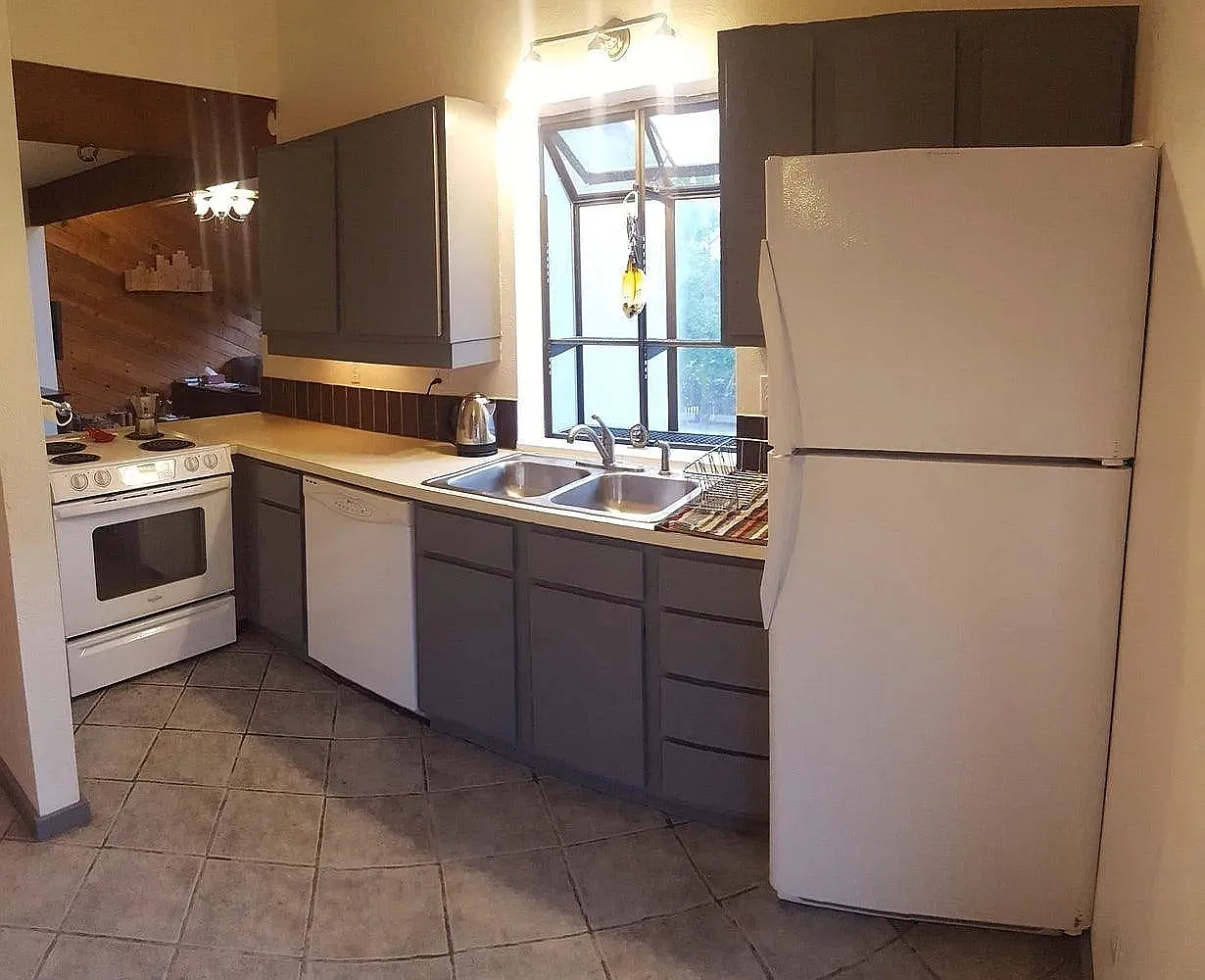 2 bed, 816 sqft, $2,200 — Photo 3
