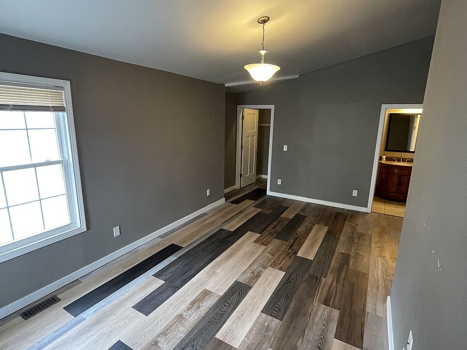 1st image of 3432 N Capitol Ave #9