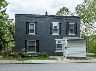 1320 Pioneer Ave, Pittsburgh, PA 15226