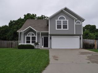 1508 SE Ridgeport Cir, Lees Summit, MO 64081