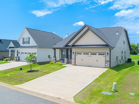 4th image of 2622 Karkinnen Way