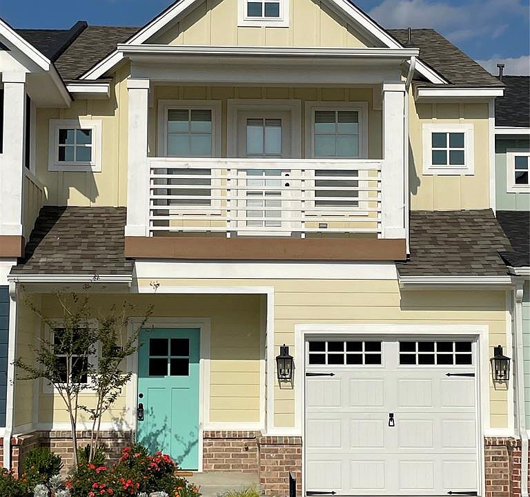 1st image of 729 Montauk Way