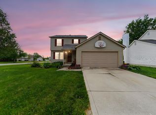 1387 Village Dr, Marysville, OH 43040