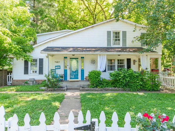 1558 Santa Fe Pike, Columbia, TN 38401