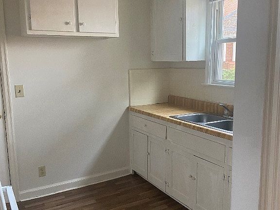 4th image of 102 Dunn Dr