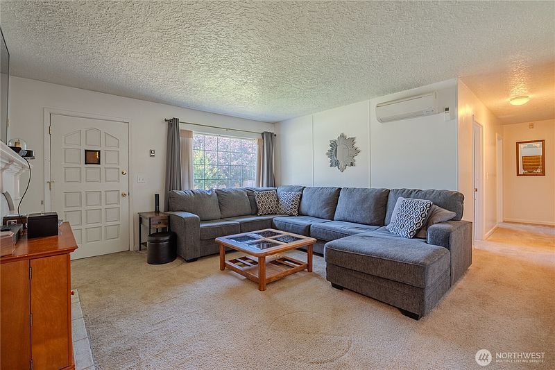 3rd image of 8605 NW 9th Avenue