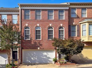4628 Knight Pl, Alexandria, VA 22311