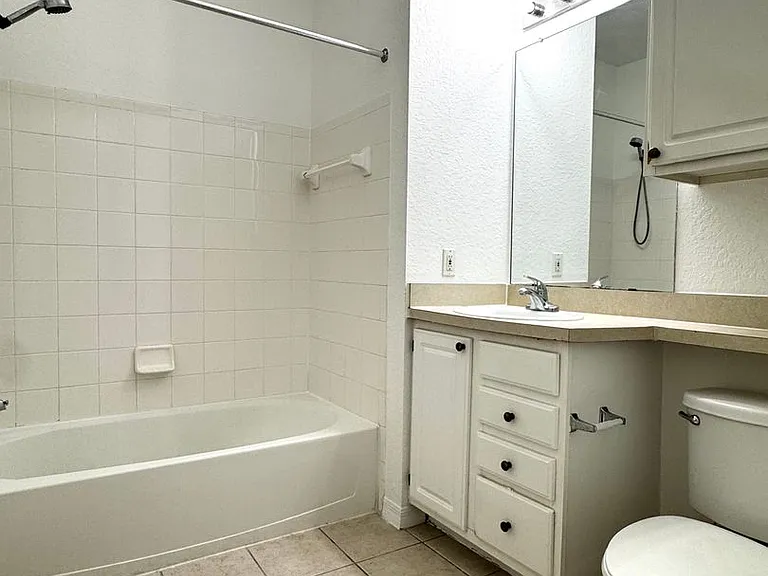 1100 Lake Shadow Cir #2204 — Photo 9