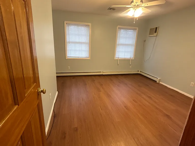 Skylark Ln — Photo 8