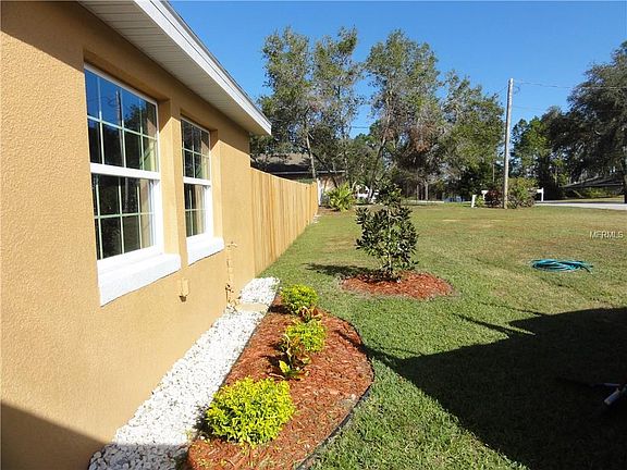 2nd image of 2595 Glenlock Ct