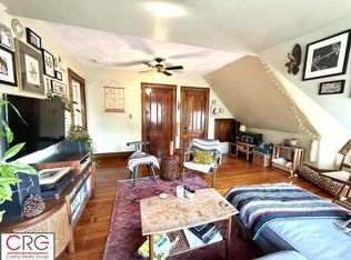 198 School St APT 4, Somerville, MA 02145