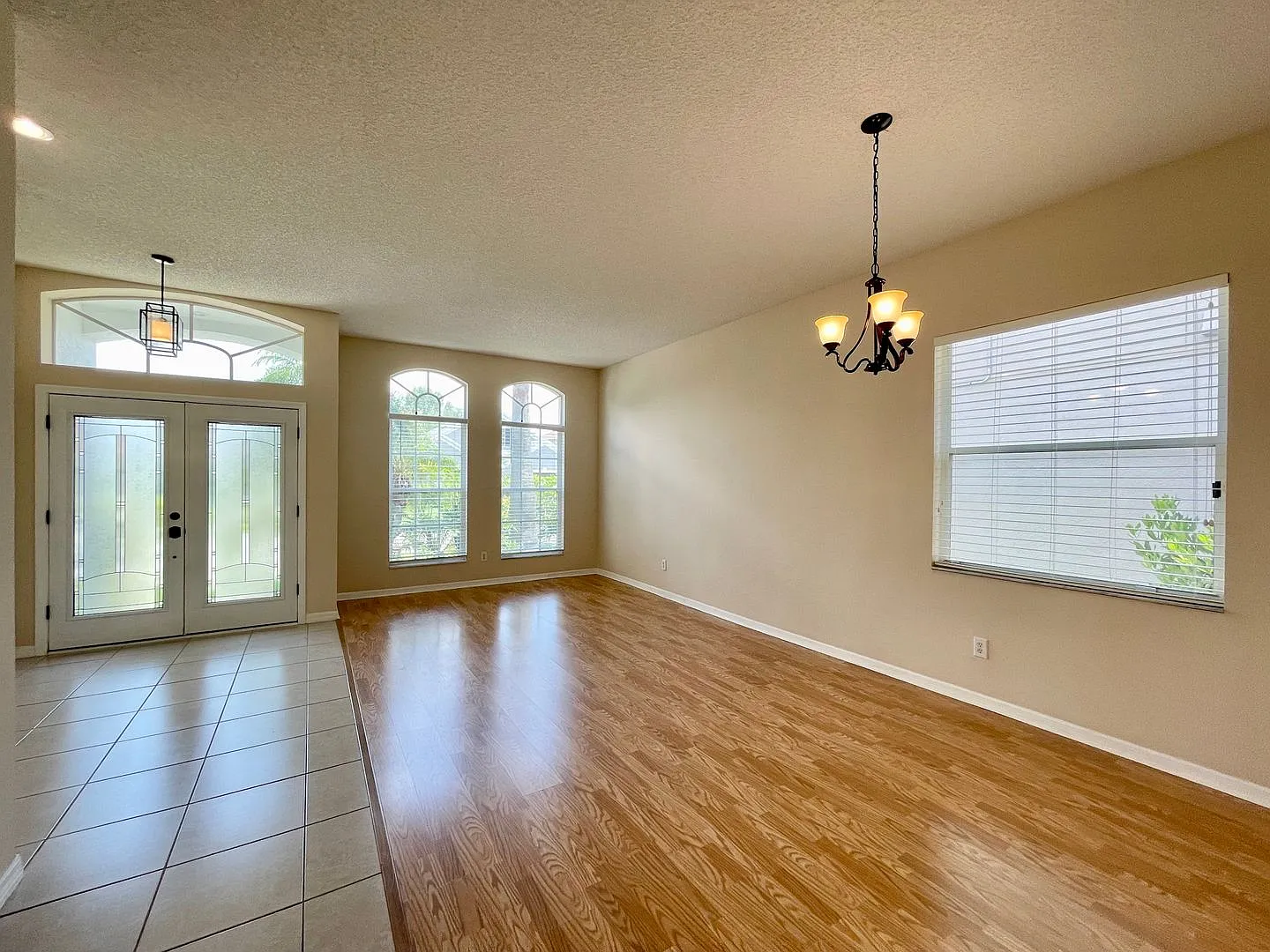4/2 Home In The Preserve At Eastwood/Kensington! — Photo 3