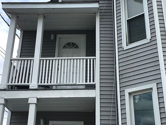 2nd image of 35-37 Townsend St #2L