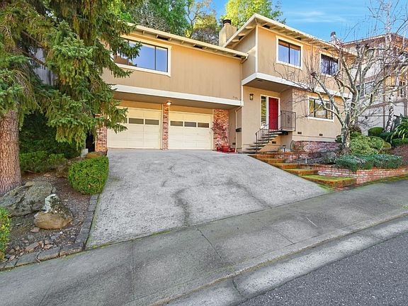 2nd image of 3181 Brittan Ave