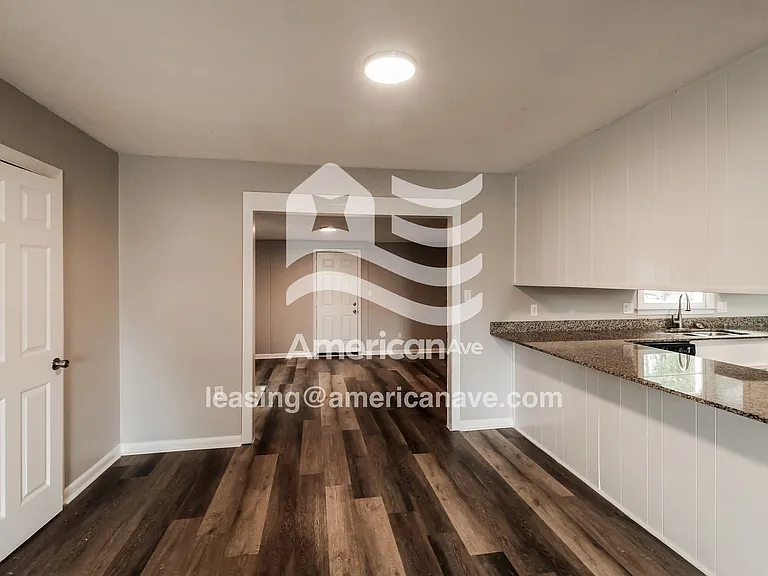 1678182_004_wm_-_dining_room_13484776.jpg
