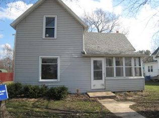 404 East St, Blue River, WI 53518