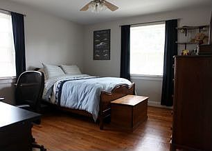 3rd image of 7401 Full View Ave
