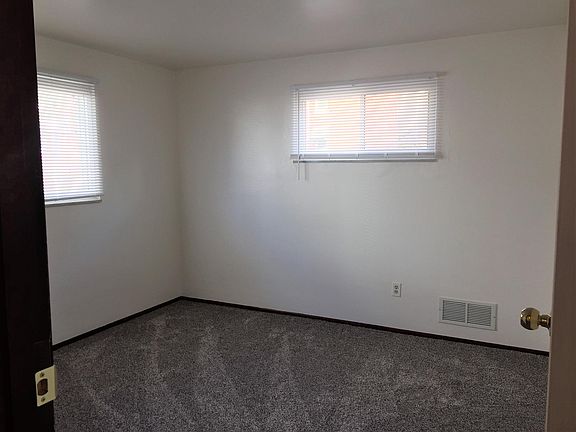 Master Bedroom with 2 windows