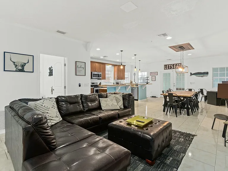 93 Brevard Ave — Photo 17