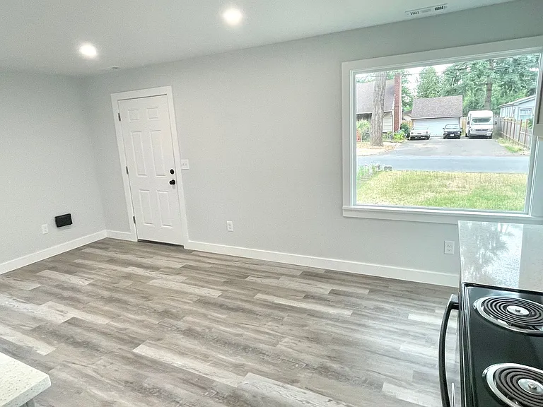 3219 SE 119th Ave — Photo 4