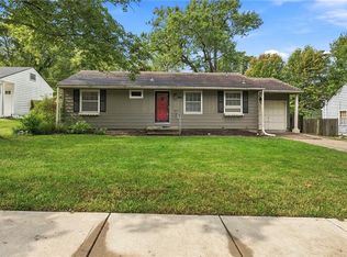 7208 Cherokee Dr, Prairie Village, KS 66208