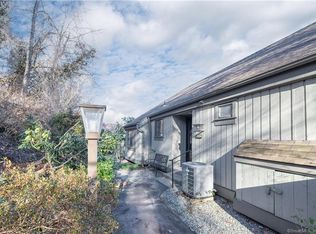 236 Heritage Vlg #A, Southbury, CT 06488
