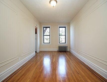 3rd image of 3614 165th St APT 6AN