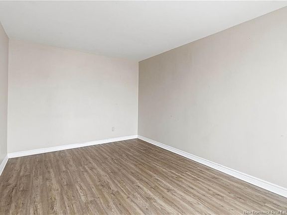 4th image of 92 Regina St #6