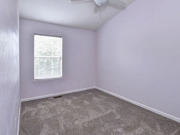 404 Crescent Ct — Photo 20