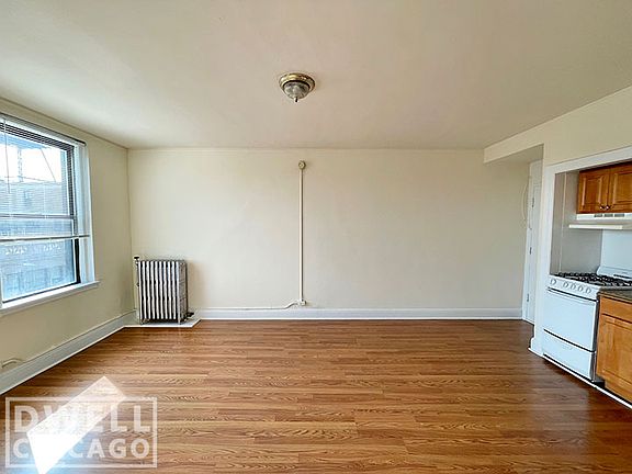 5th image of 3333 W Diversey Ave #218